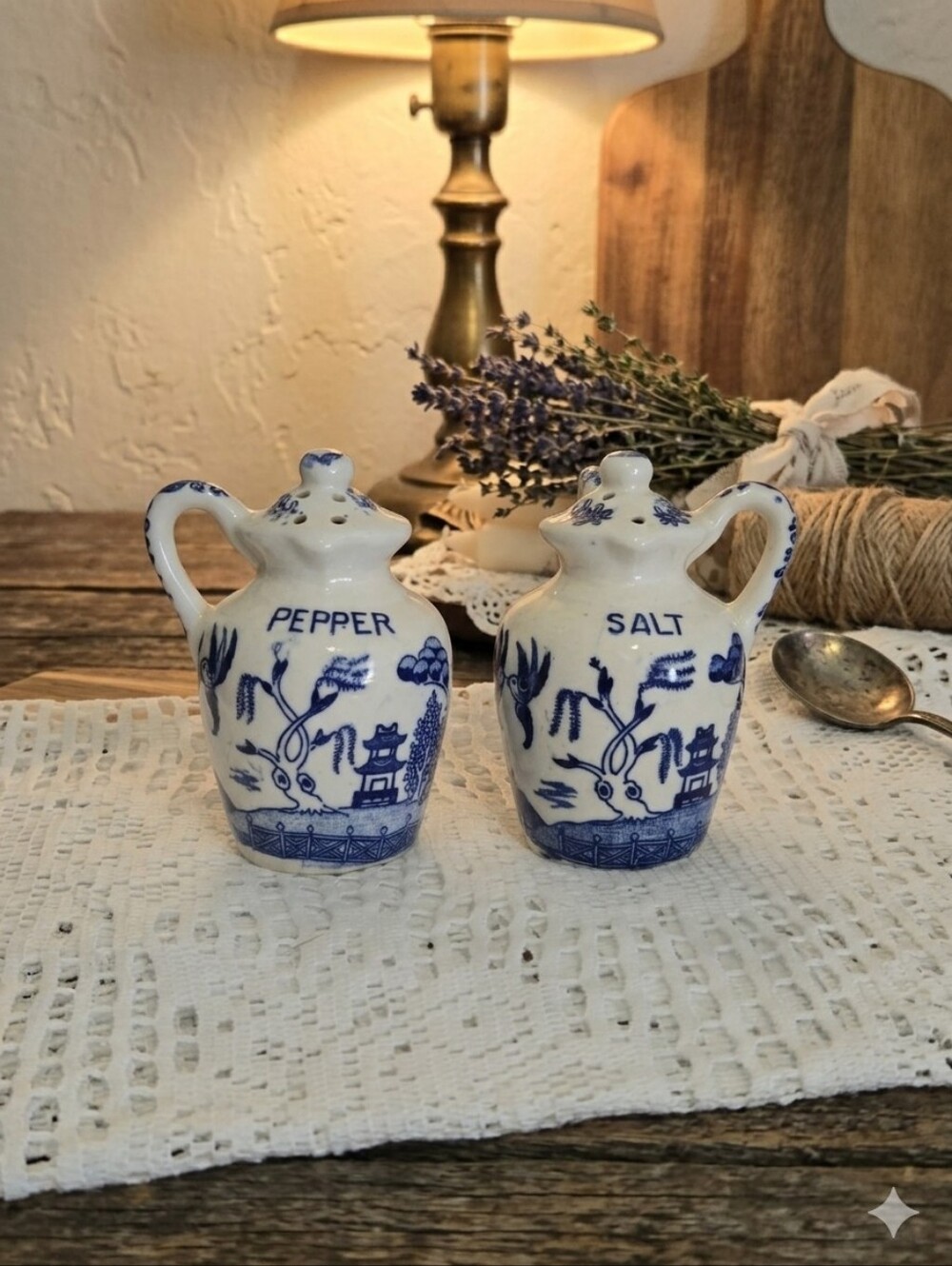 ​Vintage Blue Willow Miniature Salt & Pepper Shakers Jugs Japan Mid Century